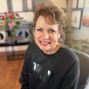 Meet your Posher, Linda